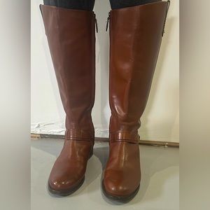 Tory Burch Boots